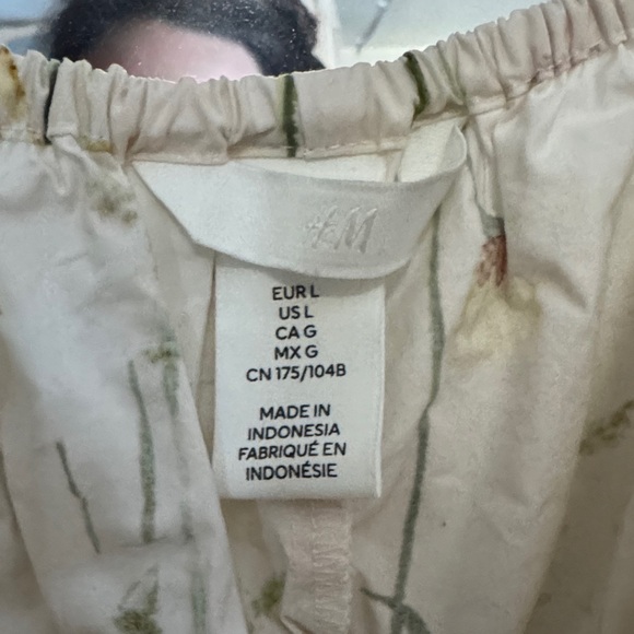 H&M Cream Floral Maxi Dress - Picture 2 of 3